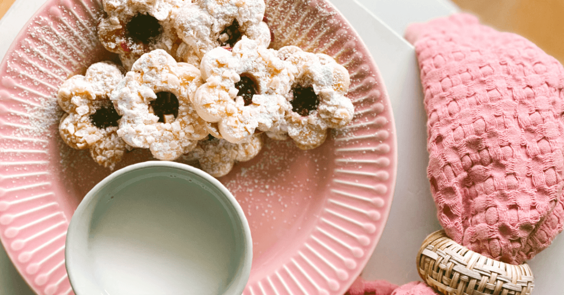 Linzer Plätzchen Rezept - Traditionelle Spitzbuben mit Marmelade